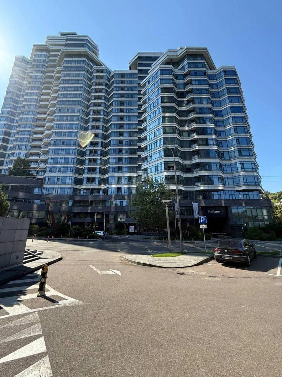 Office vul. Buslivs'ka 2, 726m2657431