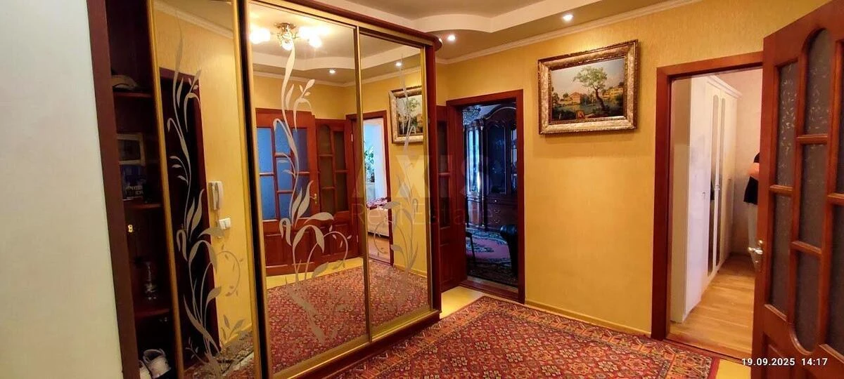 3к квартира пр-т Глушкова Академика 47658443