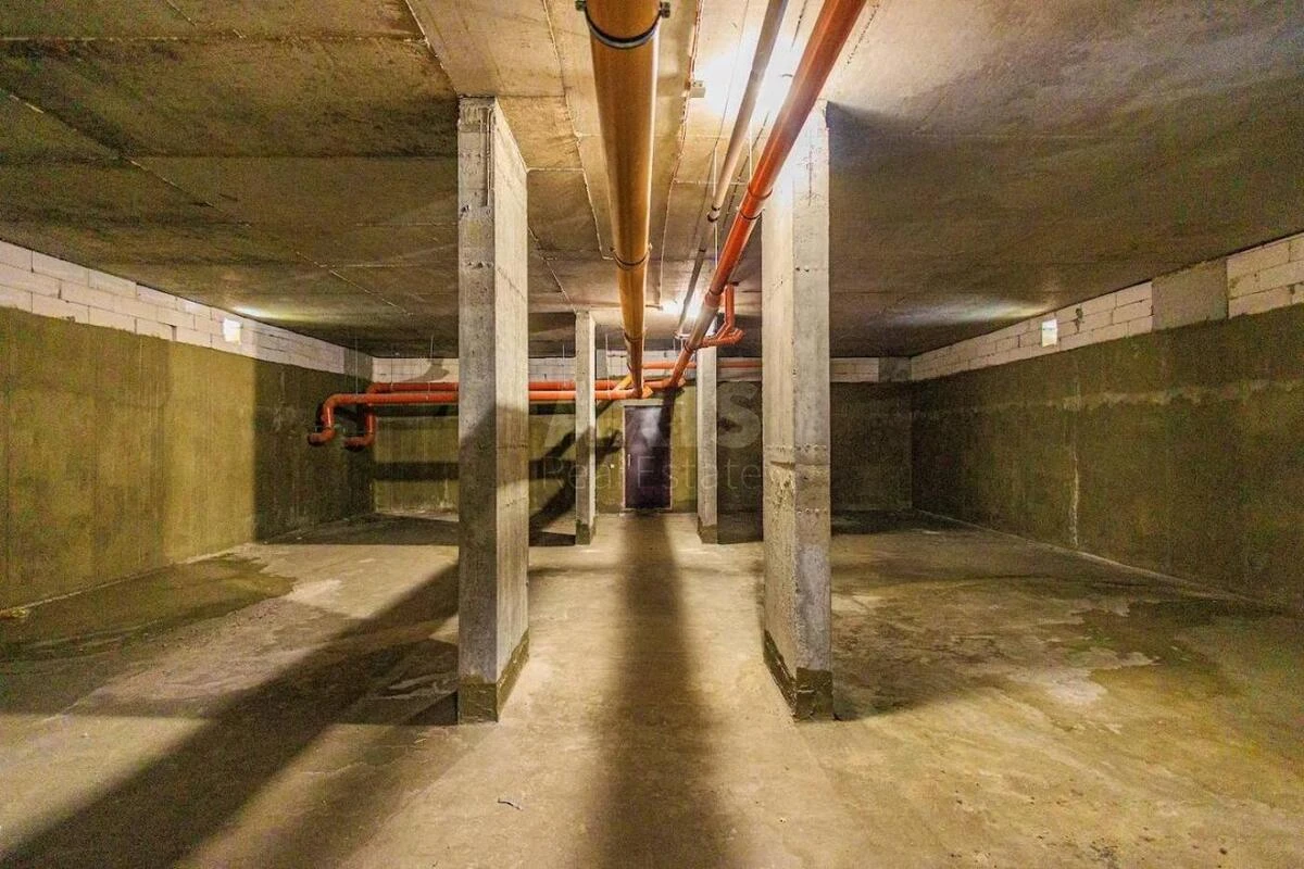 Service object vul. Promenysta 42, 622m2646840