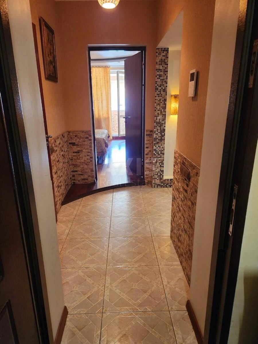 4к квартира пр-т Голосеевский 68709739
