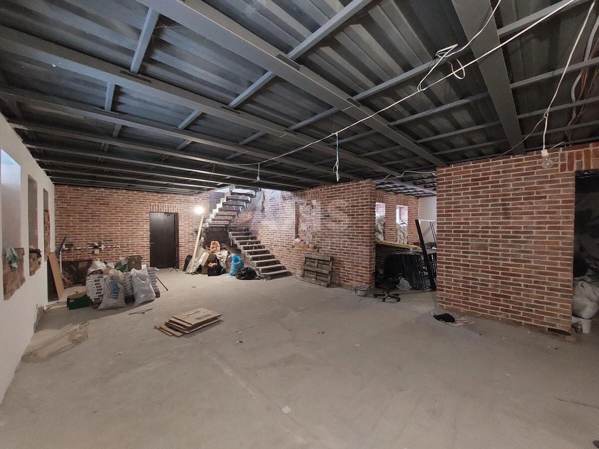 Trade object pr-t Lobanovs'kogo 57А, 253m2646382