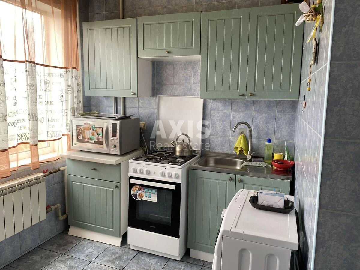 3k apartment vul. Pryrichna 555321