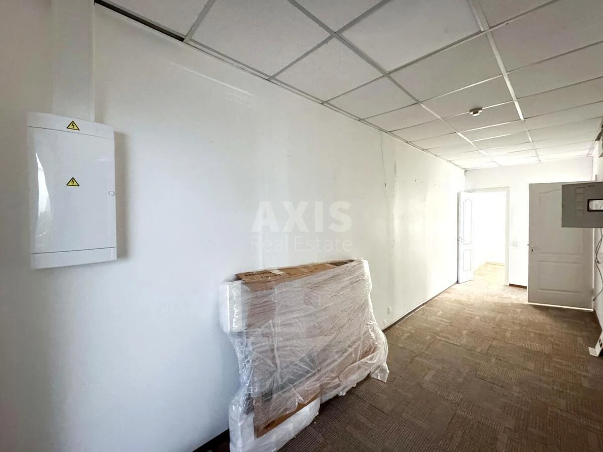 Office vul. Geroi'v Kosmosu 4, 79m2678070