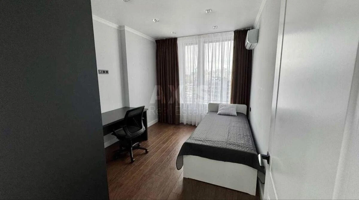 2k apartment nab. Dniprovs'ka 18645535