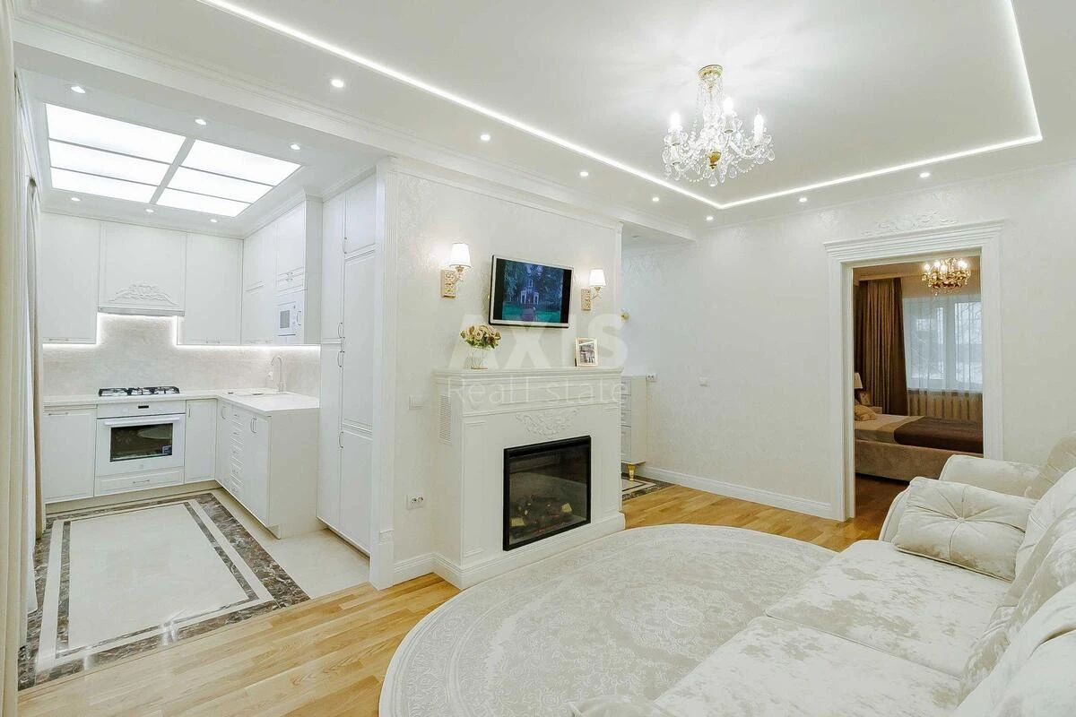 1k apartment pr-t Berestejskij 7Б611644