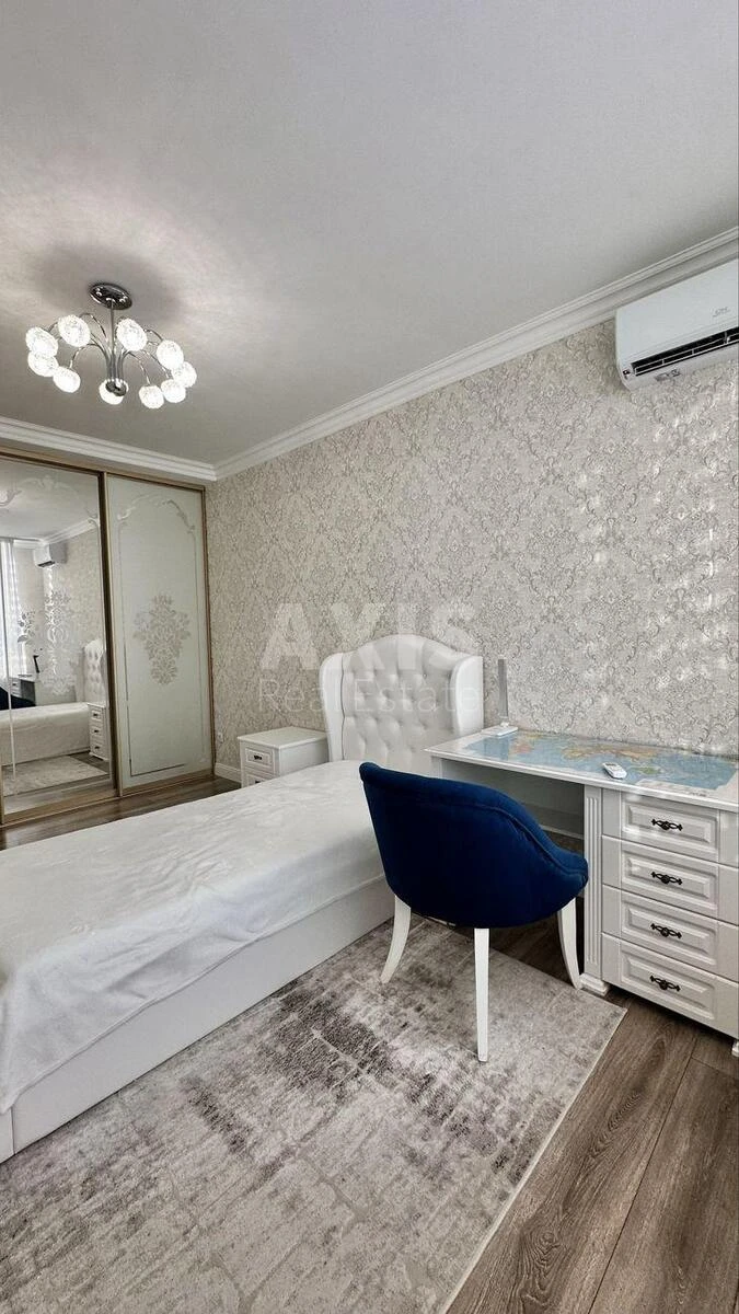 2к квартира ул. Драгоманова 10645676