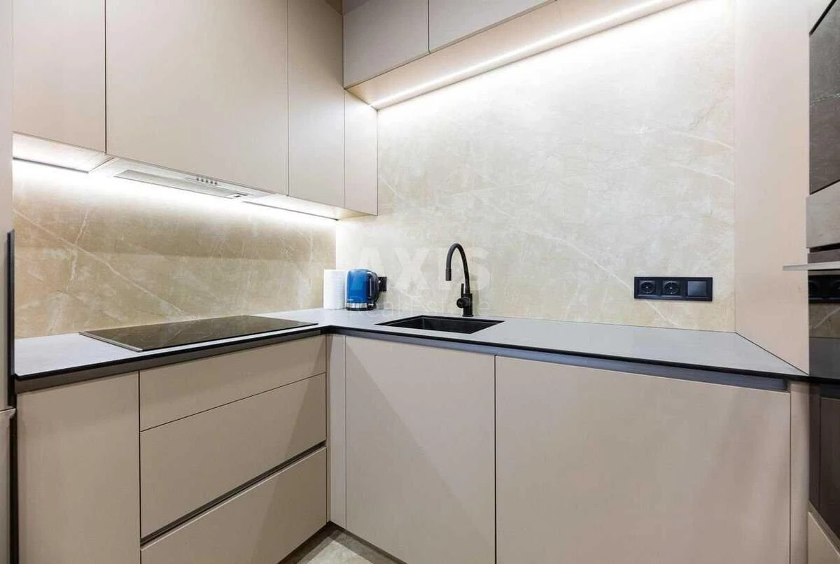 1k apartment vul. Saljutna 2Б662760