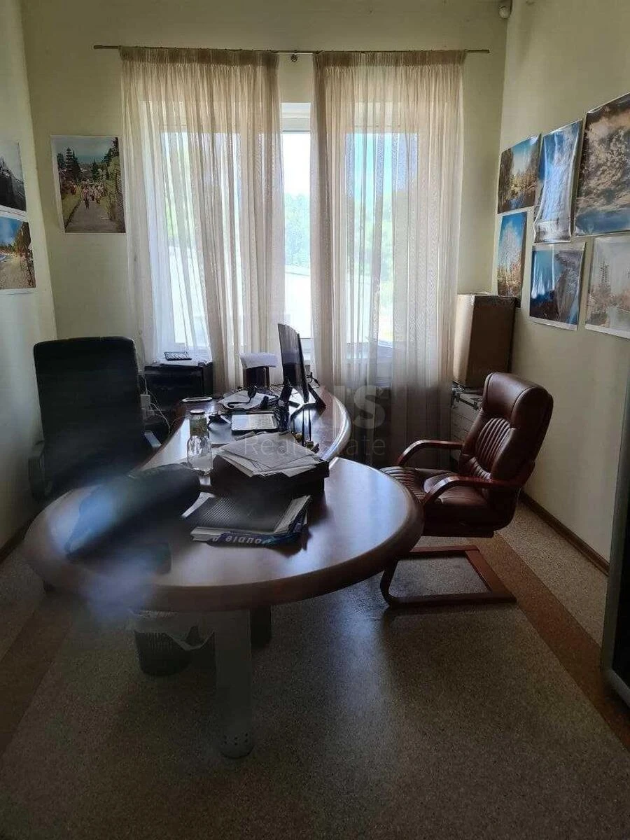 Office vul. Lugova 12, 378m2607071