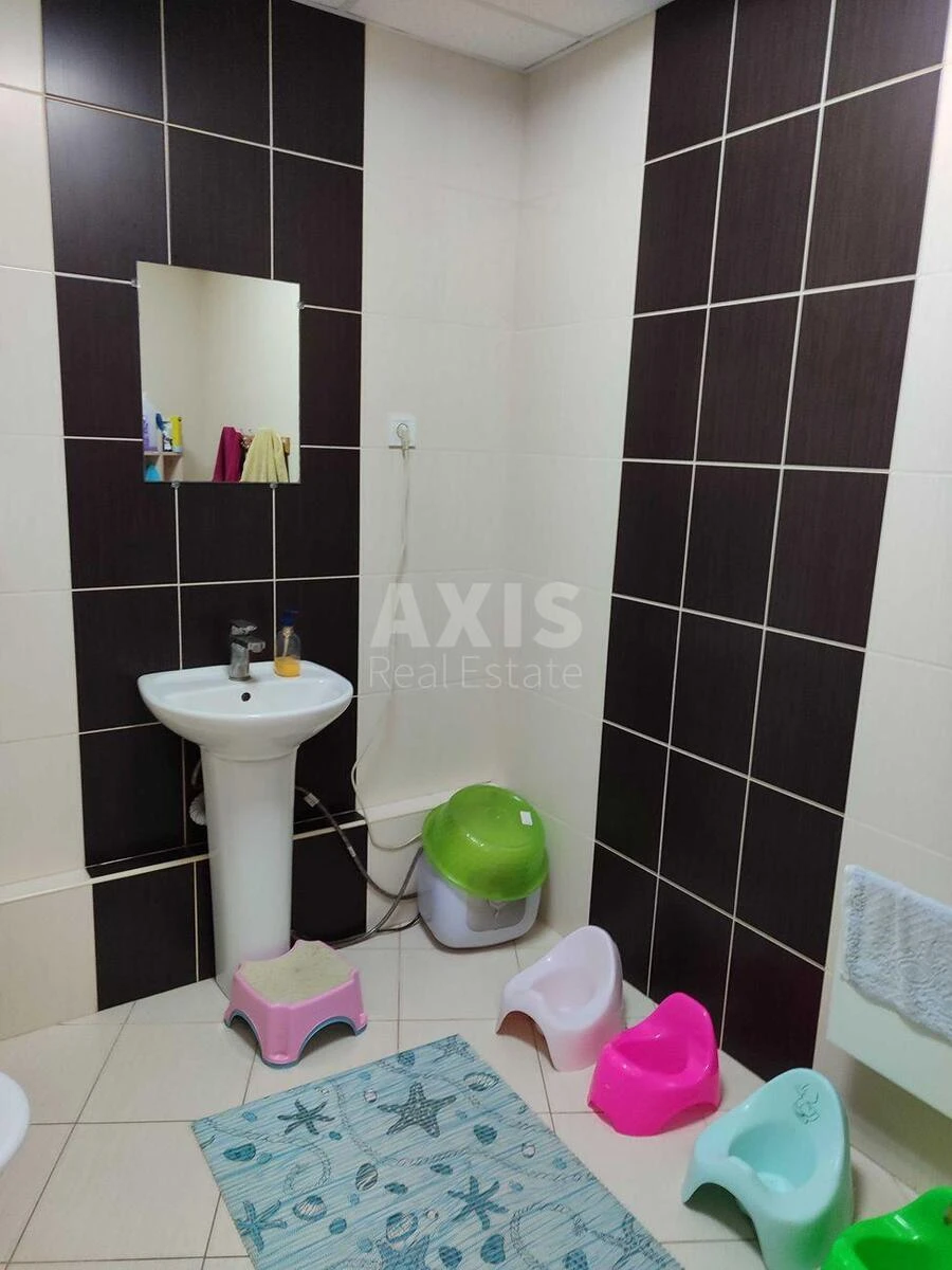 Объект торговли пр-т Европейского Союза 31А, 176м2607296