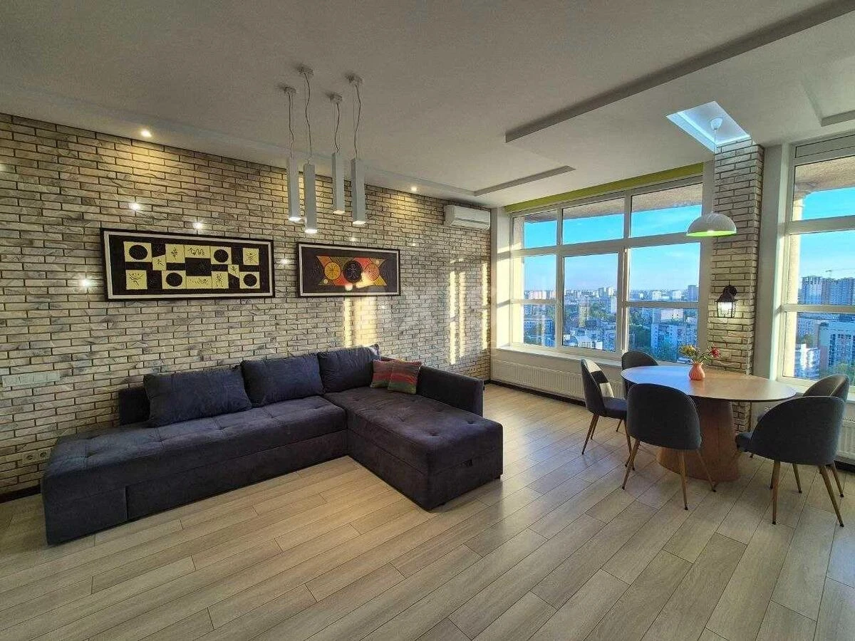 3k apartment vul. Parkovo-Syrec'ka 4Б683423
