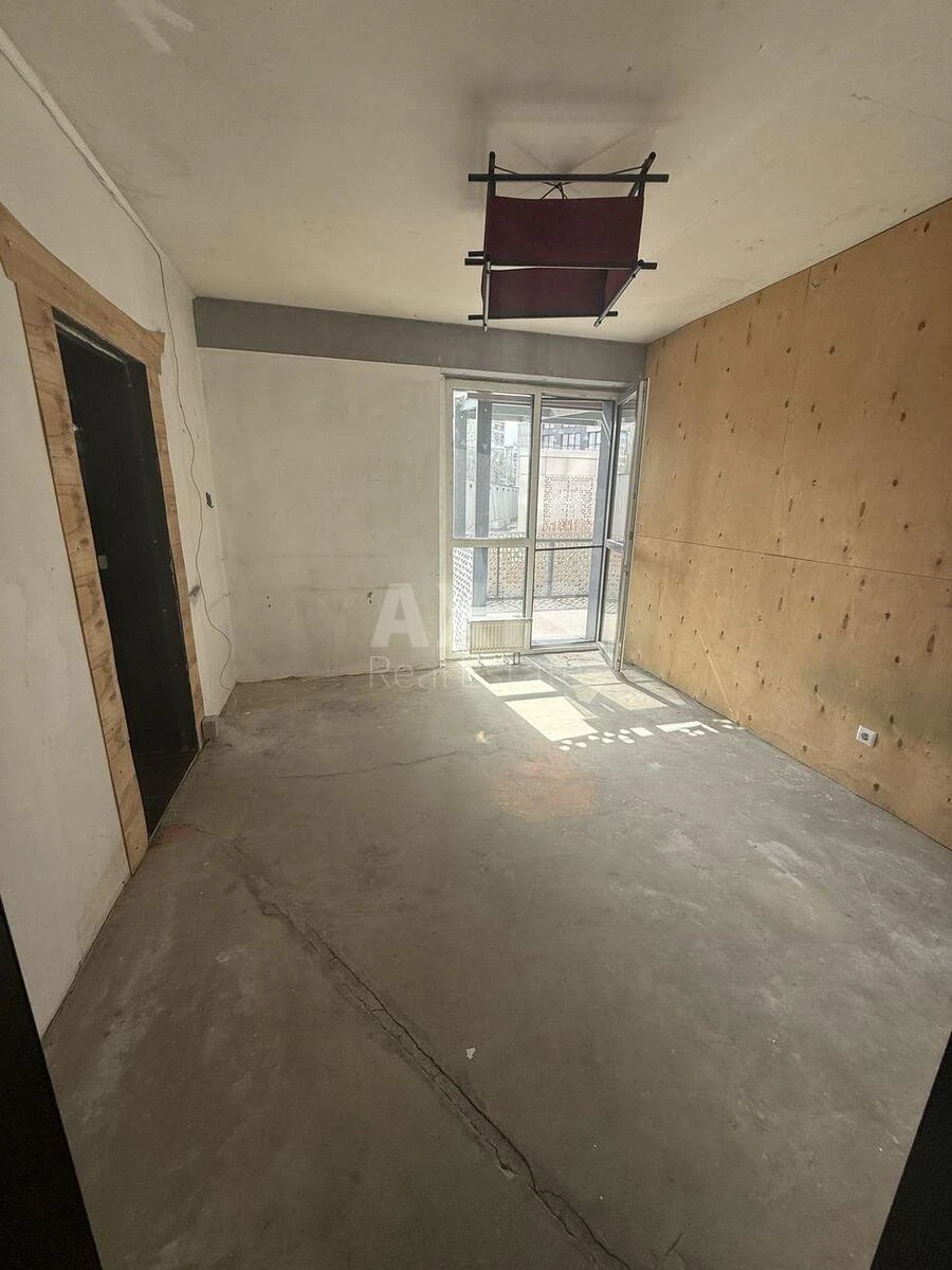 4k apartment vul. Lypkivs'kogo Vasylja Mytropolyta 16А7123715
