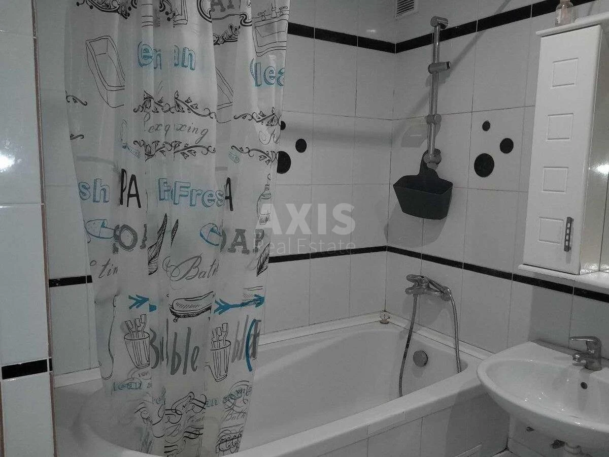 3k apartment vul. Vuzivs'ka 5628346