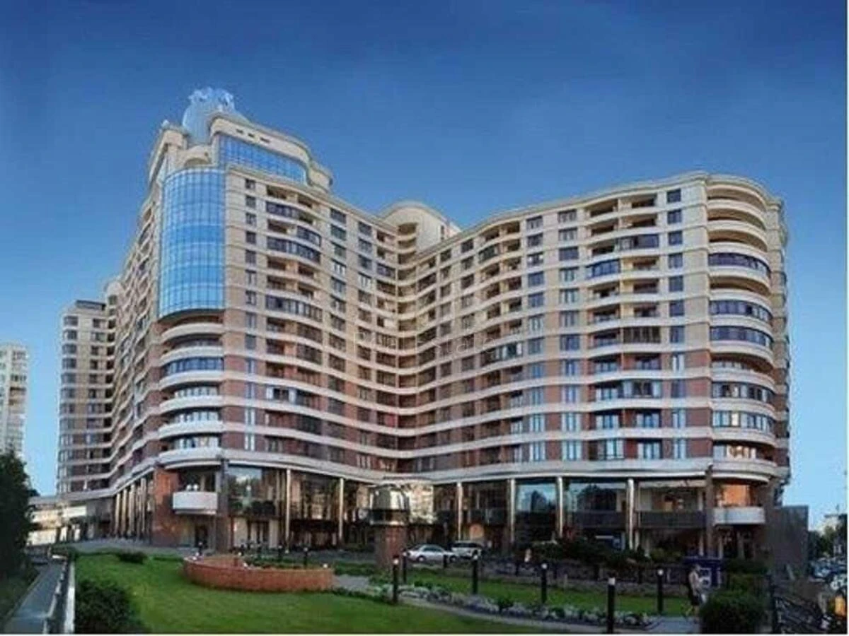 4k apartment vul. Zhyljans'ka 596706519