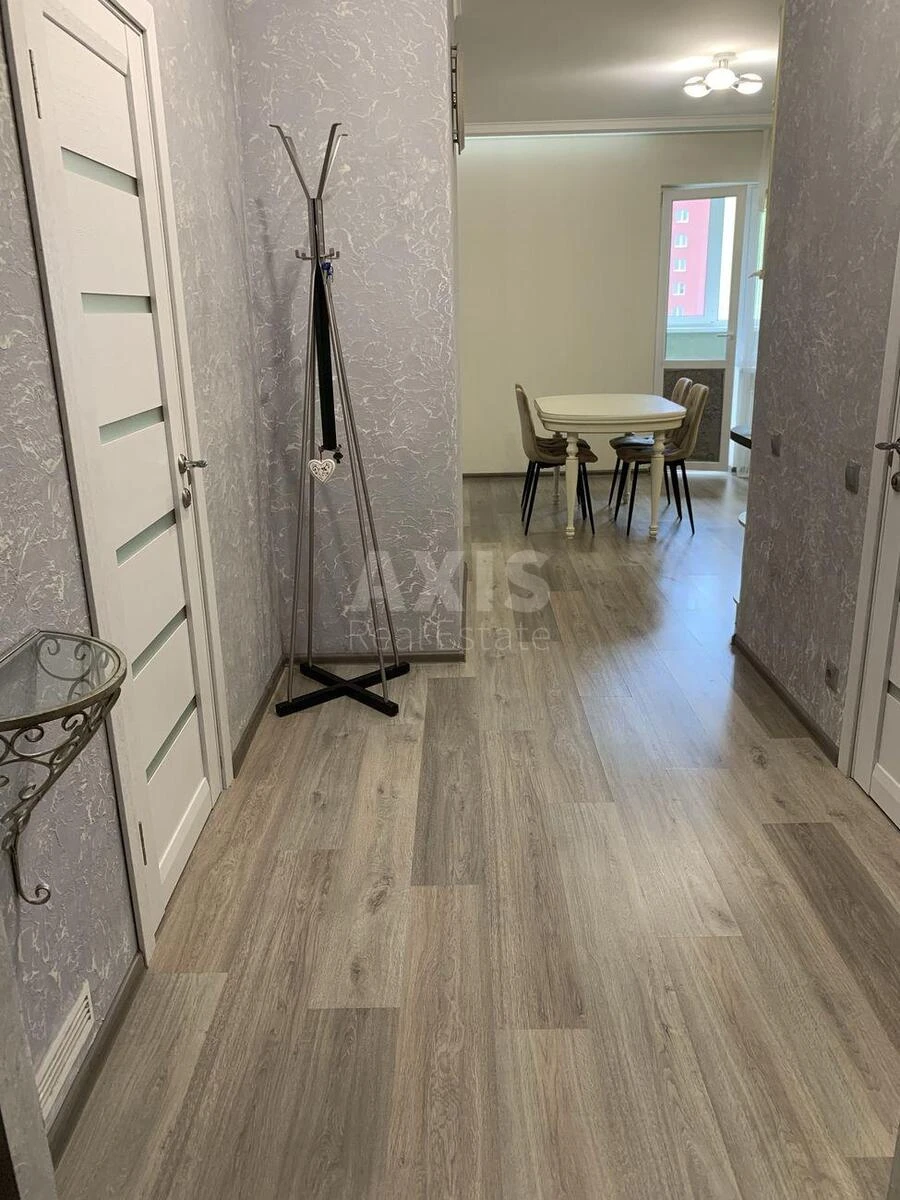 2k apartment vul. Myhajla Maksymovycha 3Д718772