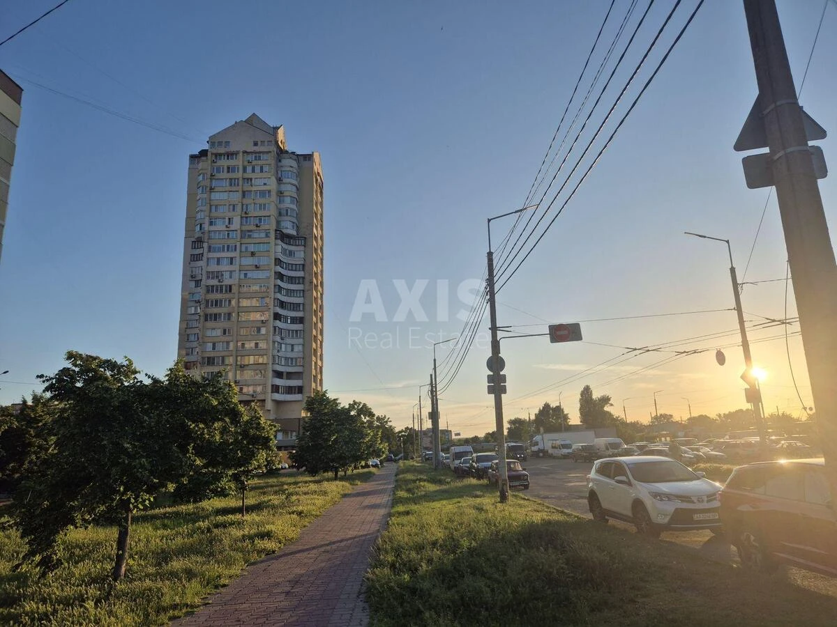 3k apartment nab. Dniprovs'ka 64/567190617