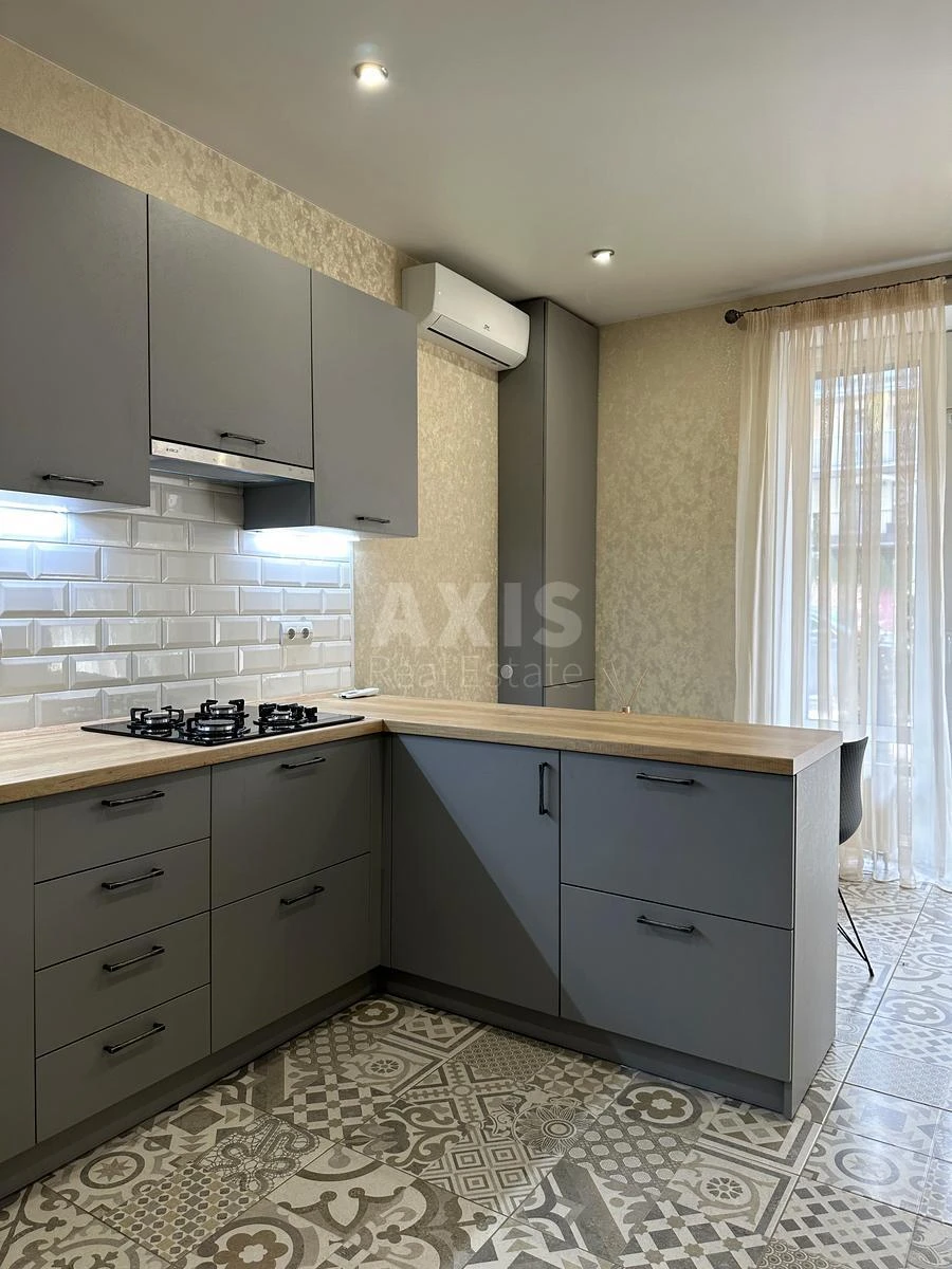 1k apartment vul. Zamkovec'ka 946580215