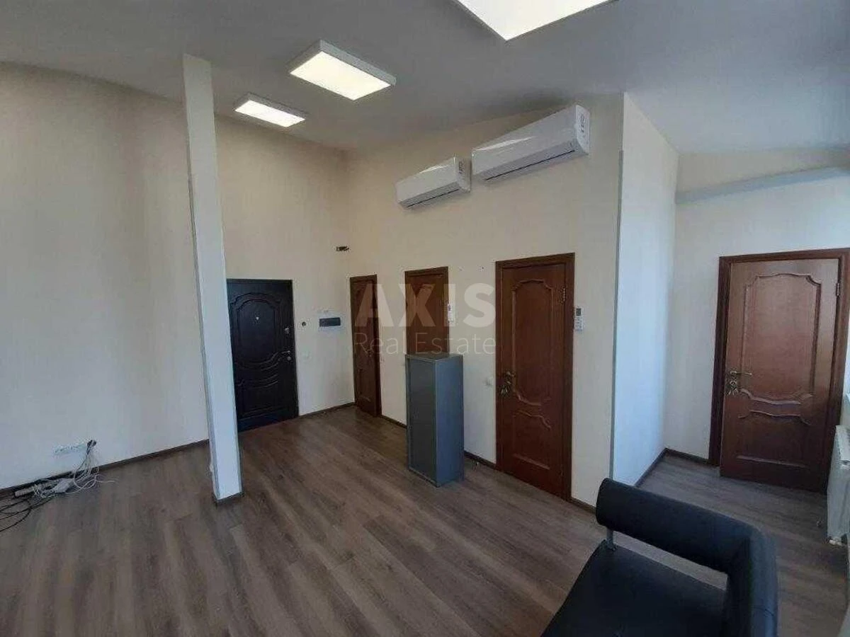Office uzviz Voznesens'kyj 23, 92m2680128
