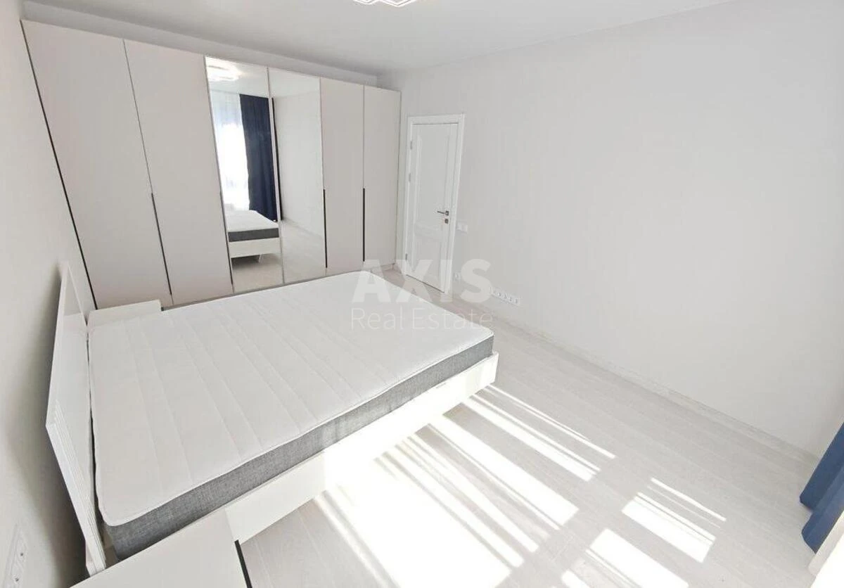 2k apartment vul. Kravchenka Mykoly 24679812
