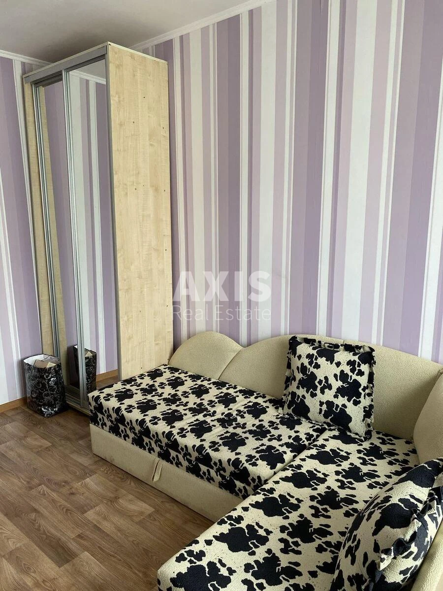 3k apartment vul. Pryrichna 5553211