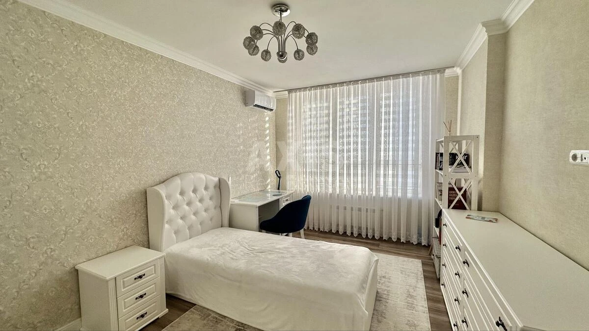 2k apartment vul. Dragomanova 10645678