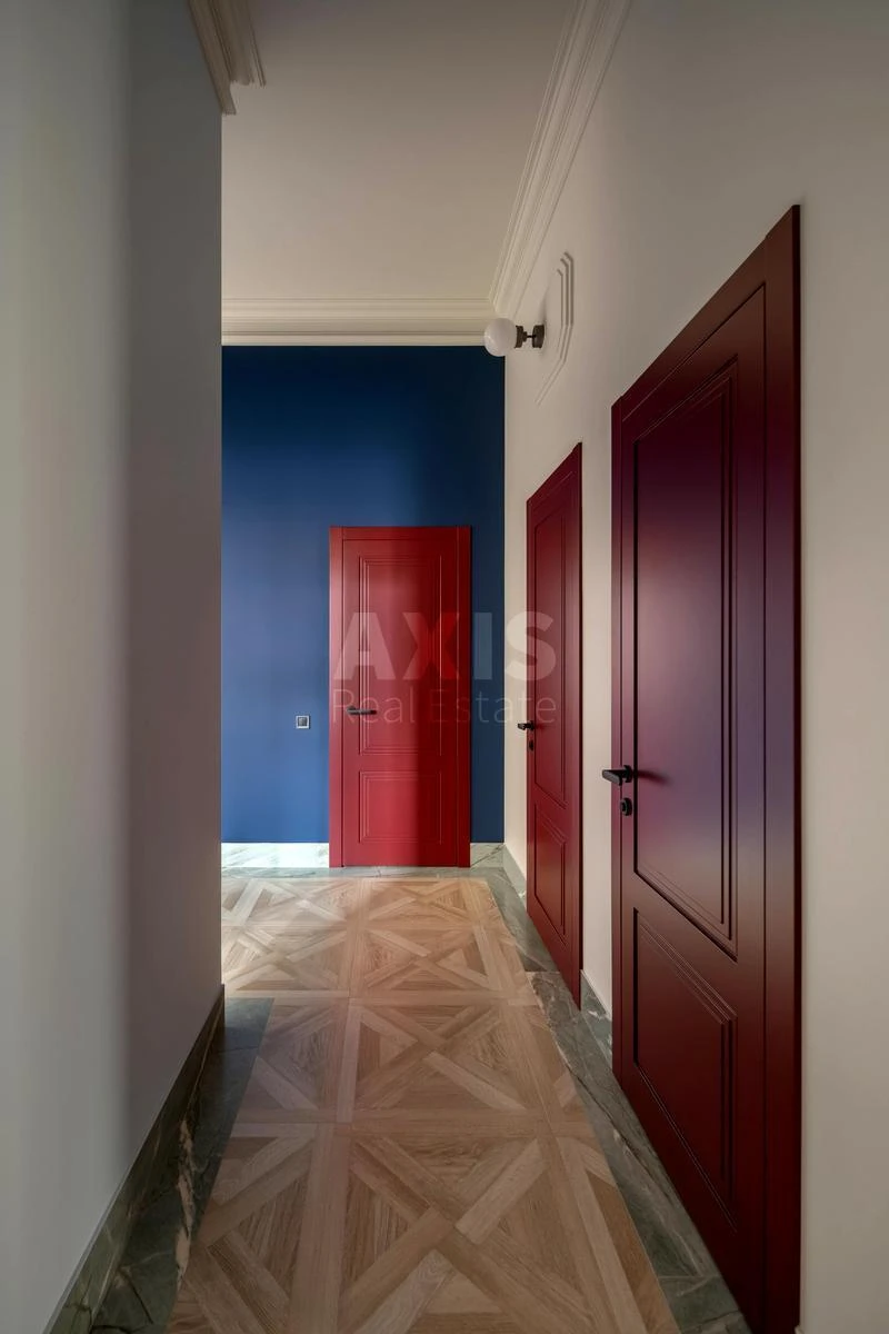 Office vul. Rustaveli Shota 15В, 135m26792915