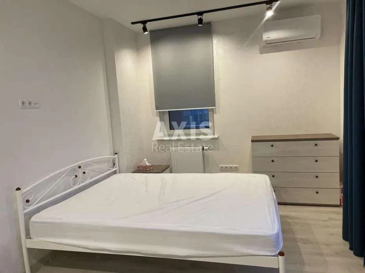 2к квартира ул. Александра Олеся 4Б254874