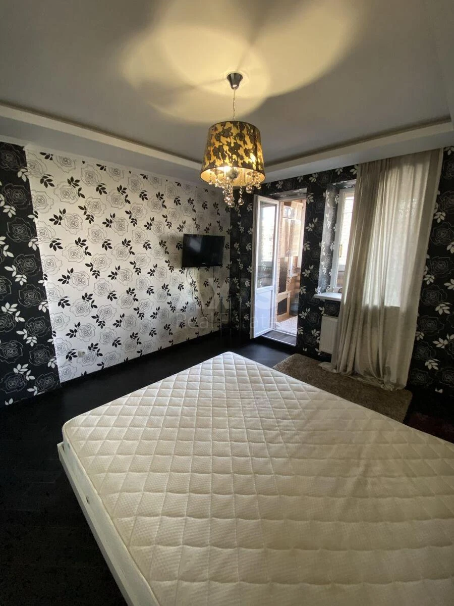 2k apartment vul. Golosii'vs'ka 13Б697915