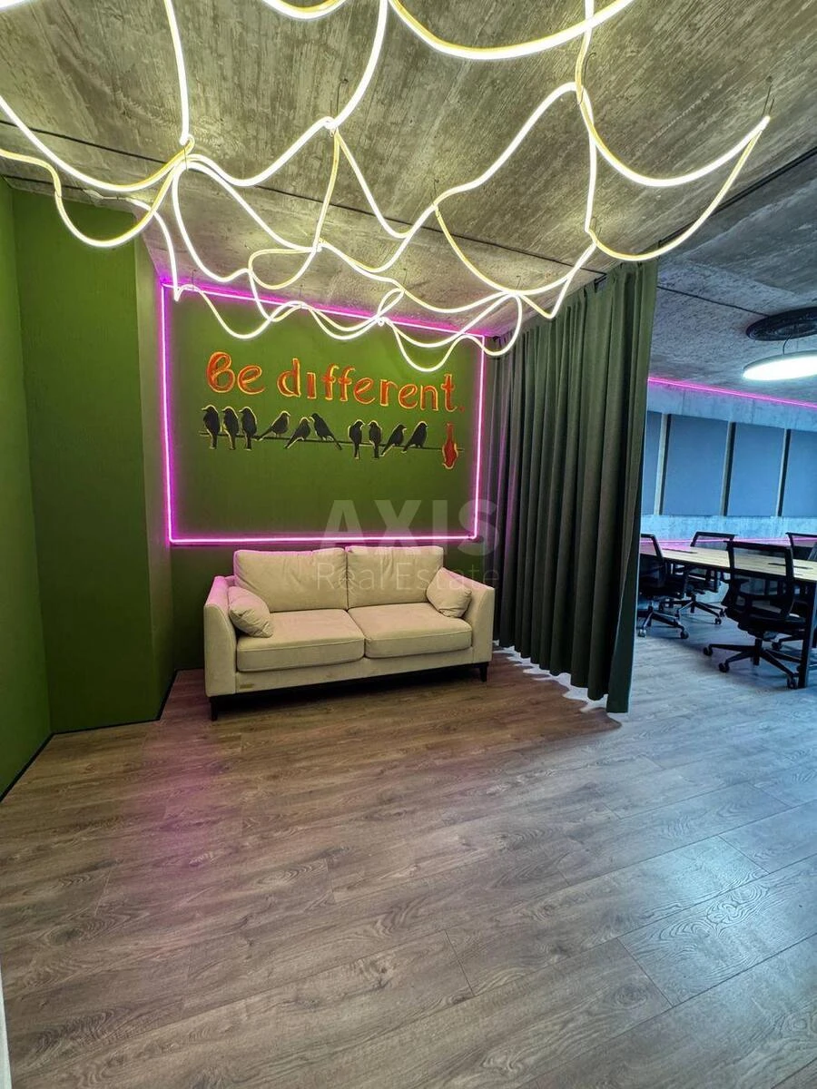 Office vul. Mykhayla Boychuka 41Б, 100m2698223