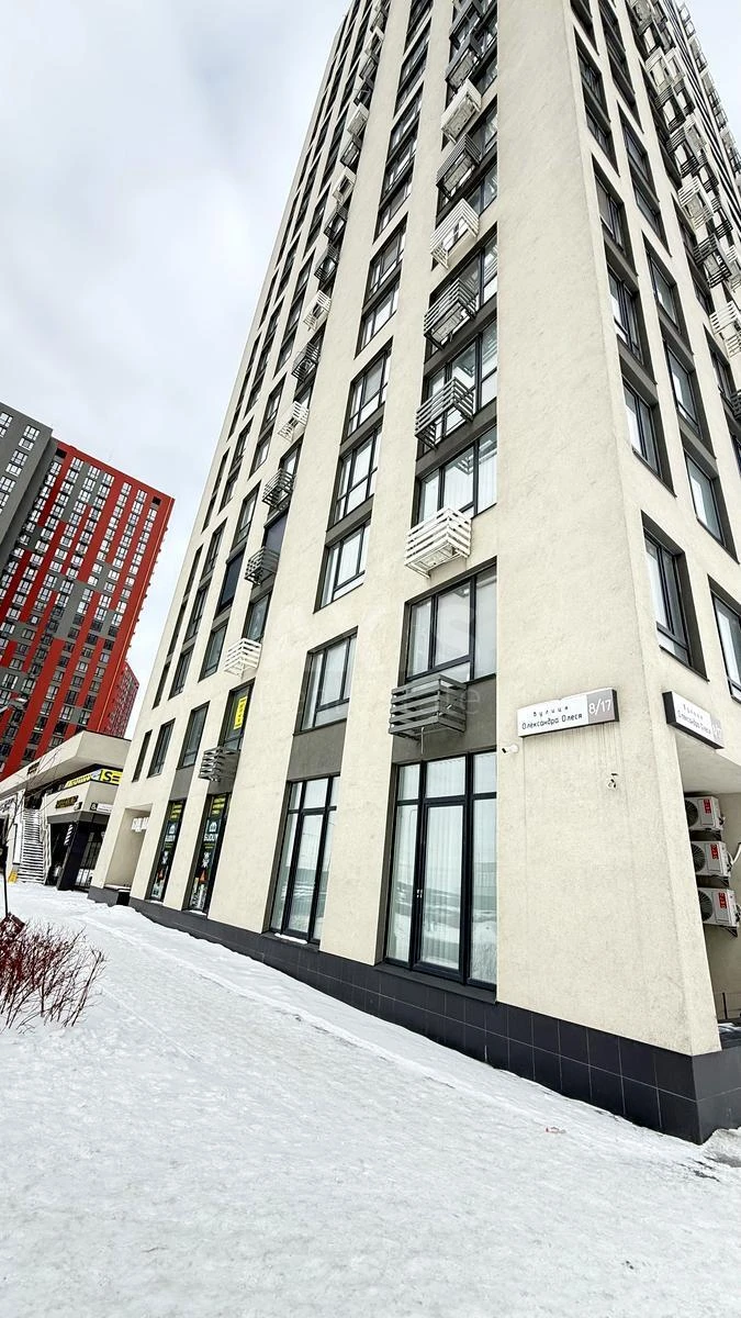 3k apartment vul. Oleksandra Olesja 8/176641010