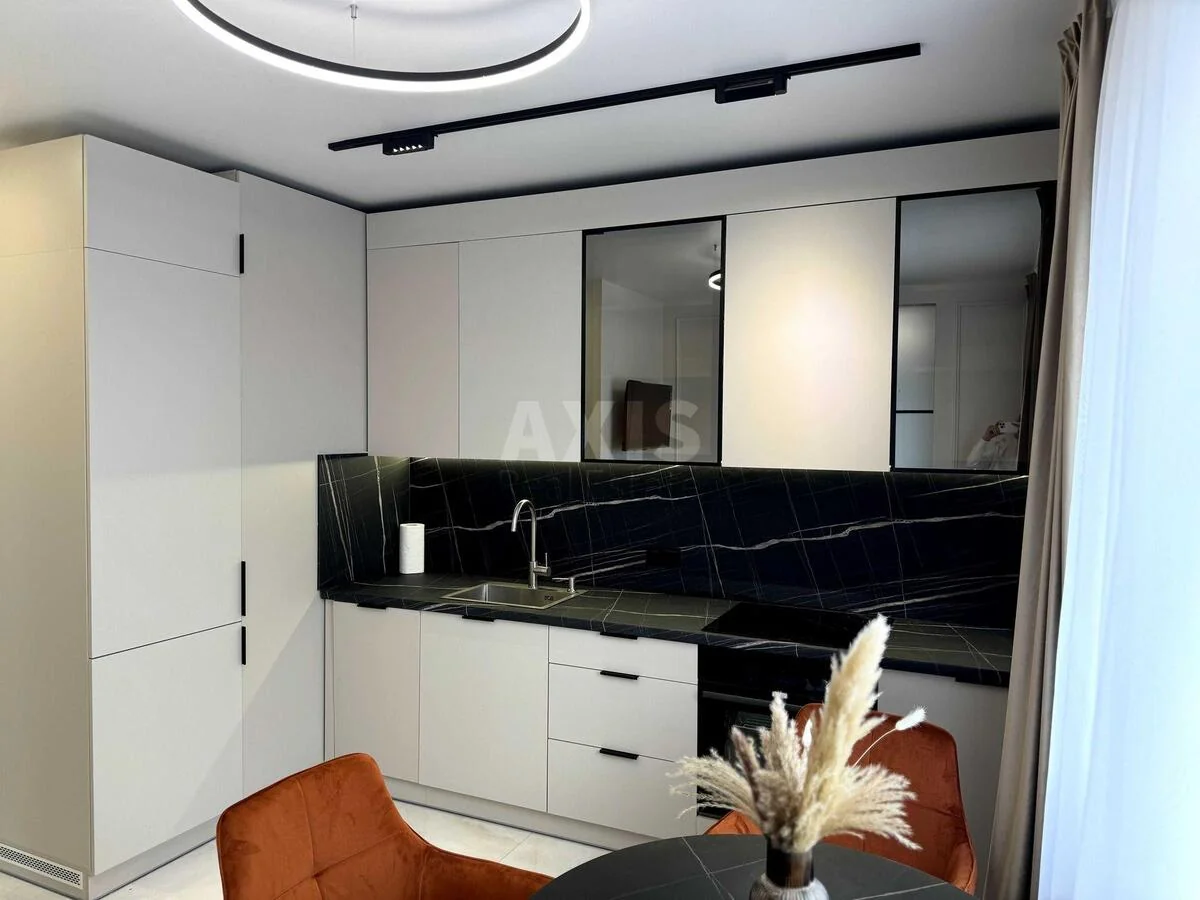 1k apartment vul. Myhajla Maksymovycha 24