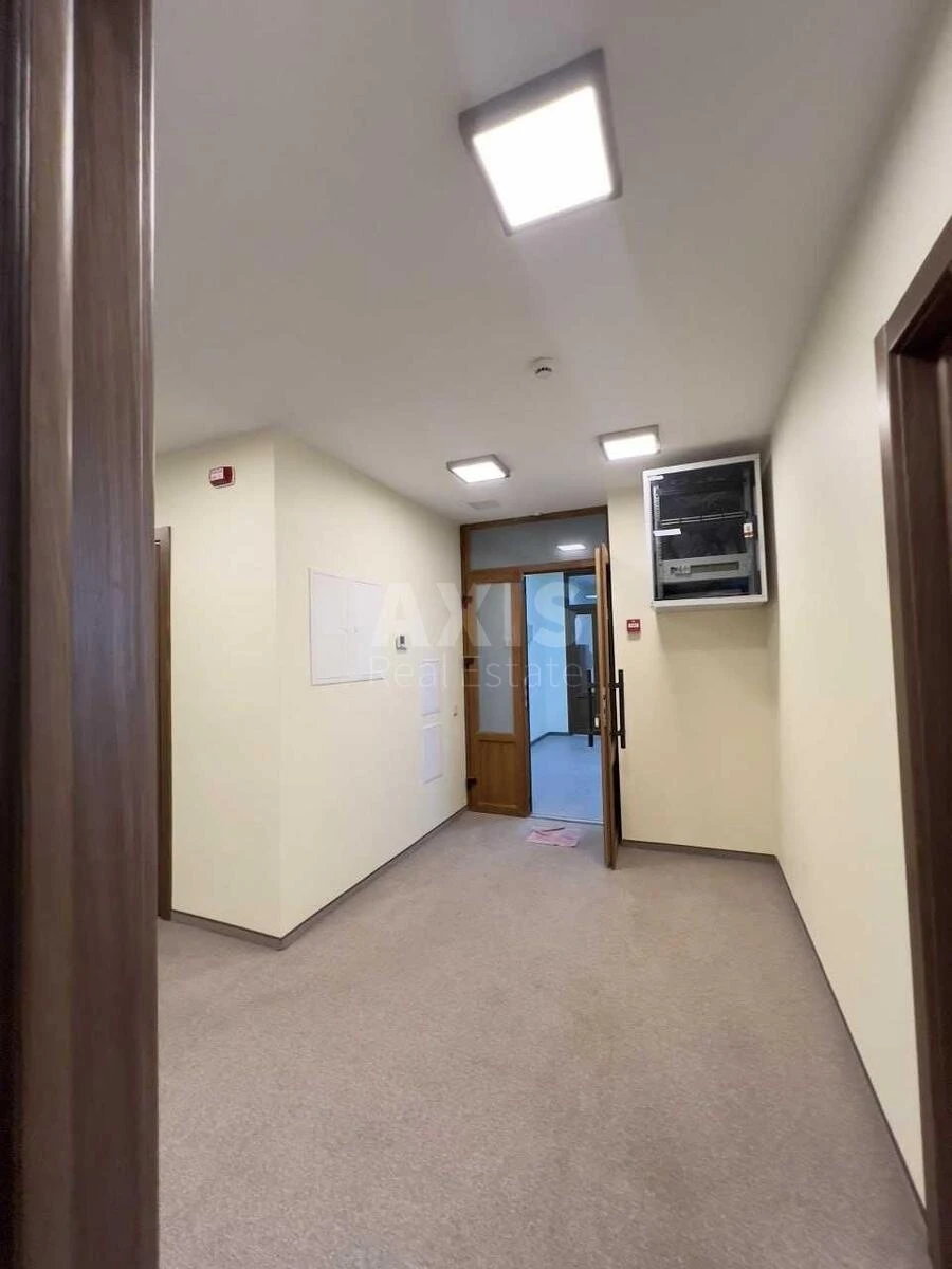 Office vul. Kudrjavs'ka 13/19, 165m2717030