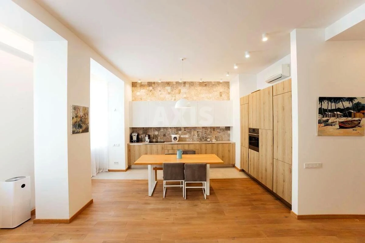 3k apartment vul. Antonovycha 19/21654260