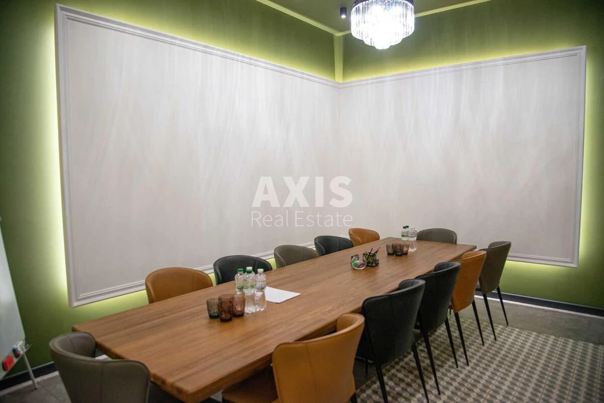 Office prov. Ohtyrs'kyj 7, 814m2522196