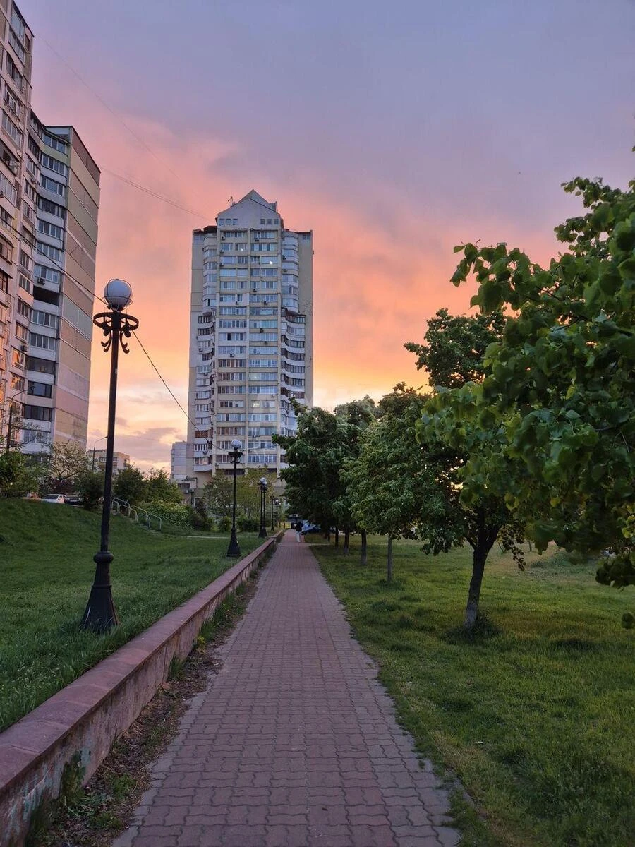 3k apartment nab. Dniprovs'ka 64/567190618