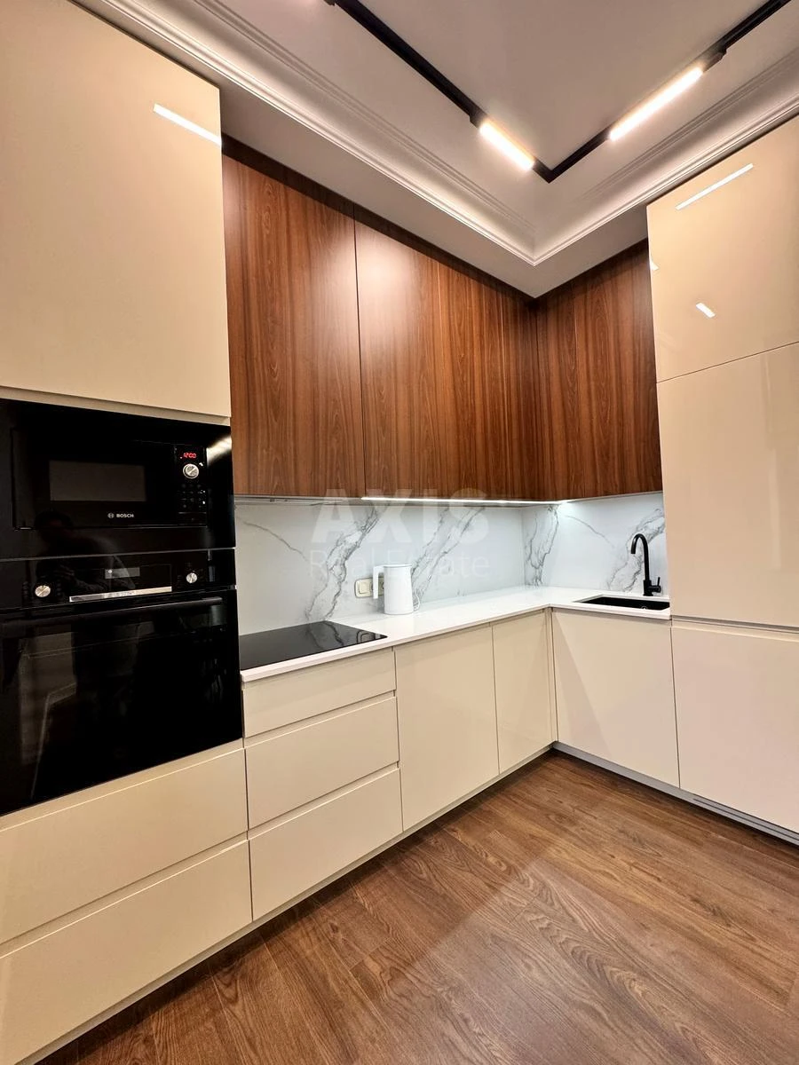 4k apartment vul. Strutyns'kogo Sergija 2657916