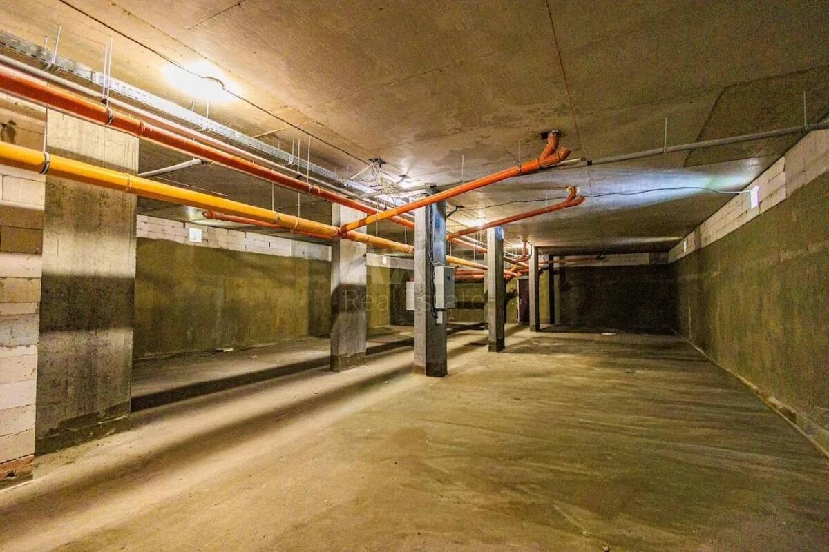 Service object vul. Promenysta 42, 622m2646843