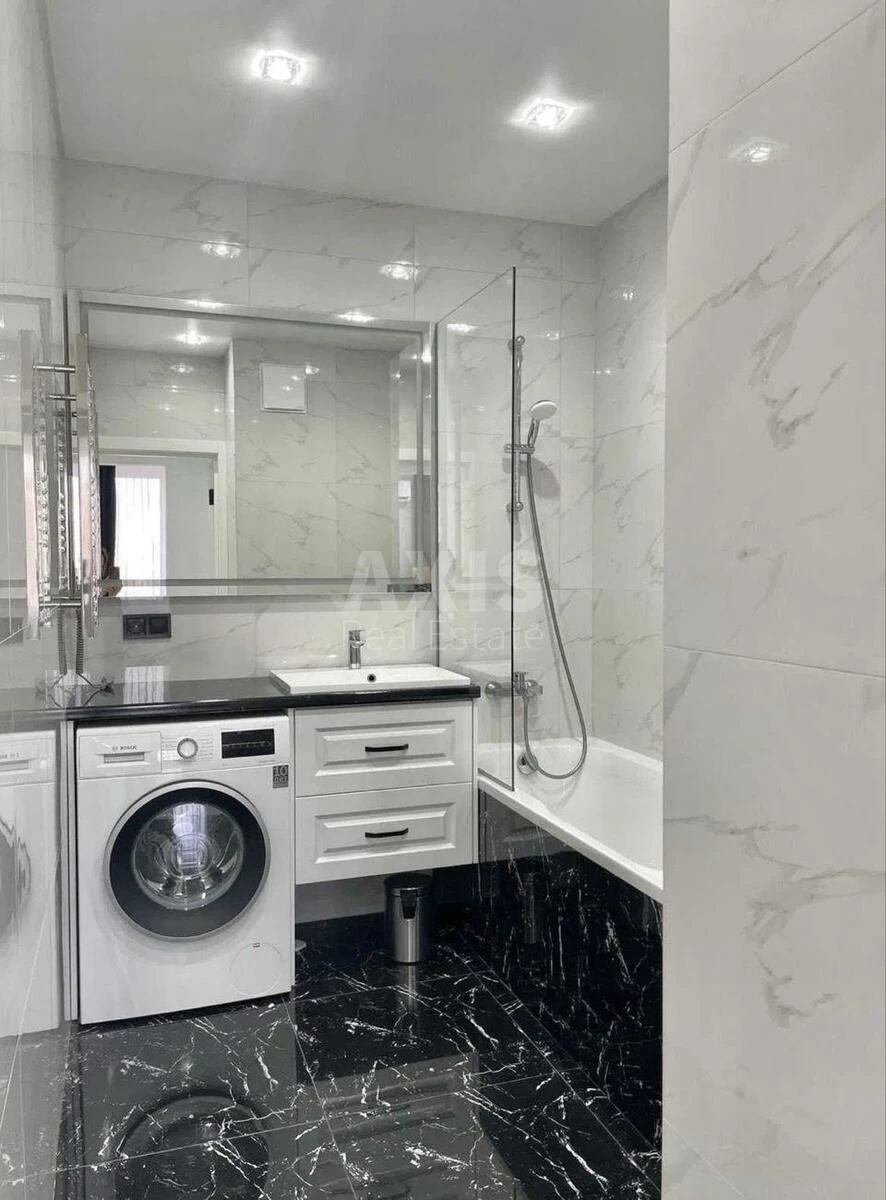 2k apartment nab. Dniprovs'ka 18645538