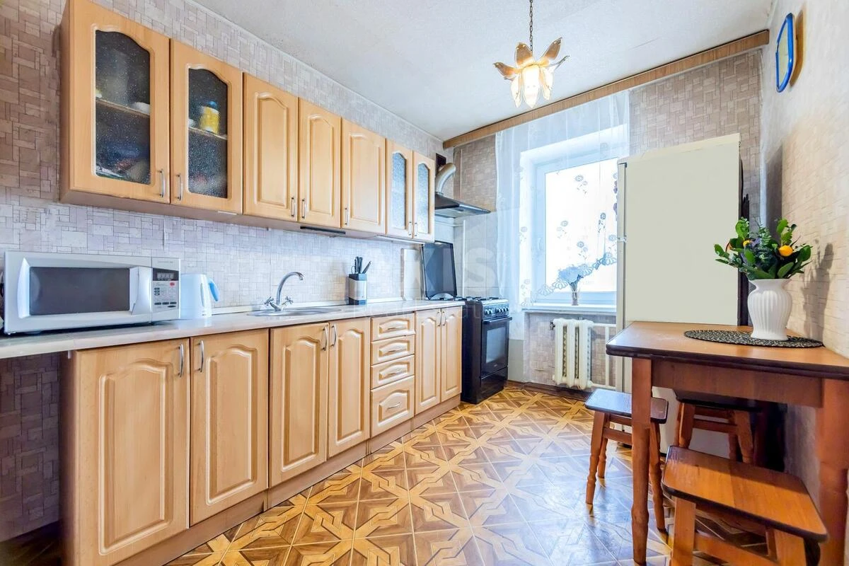 3к квартира ул. Верховинная 1866516