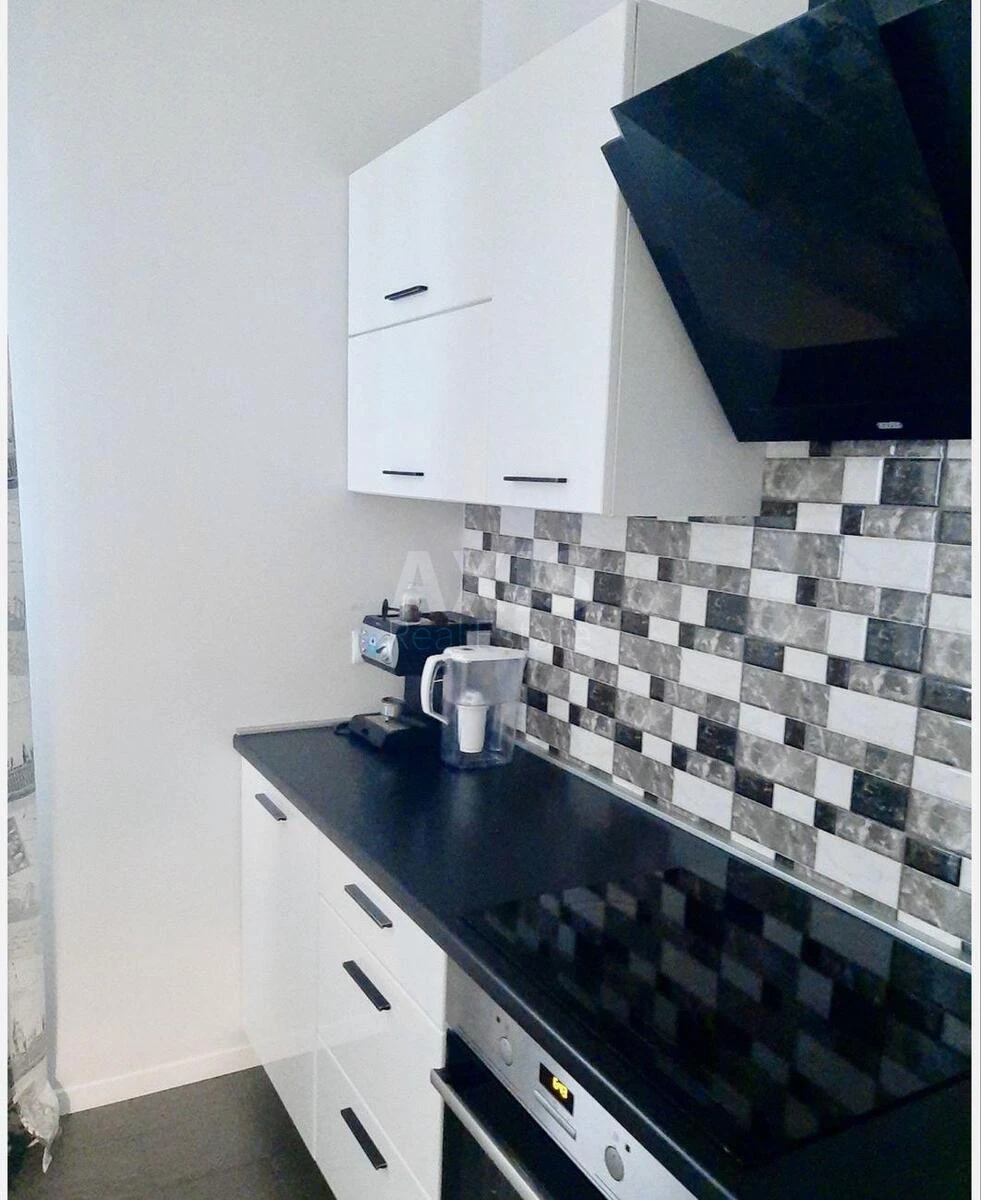 1k apartment vul. Feodosijs'ka 1А696720