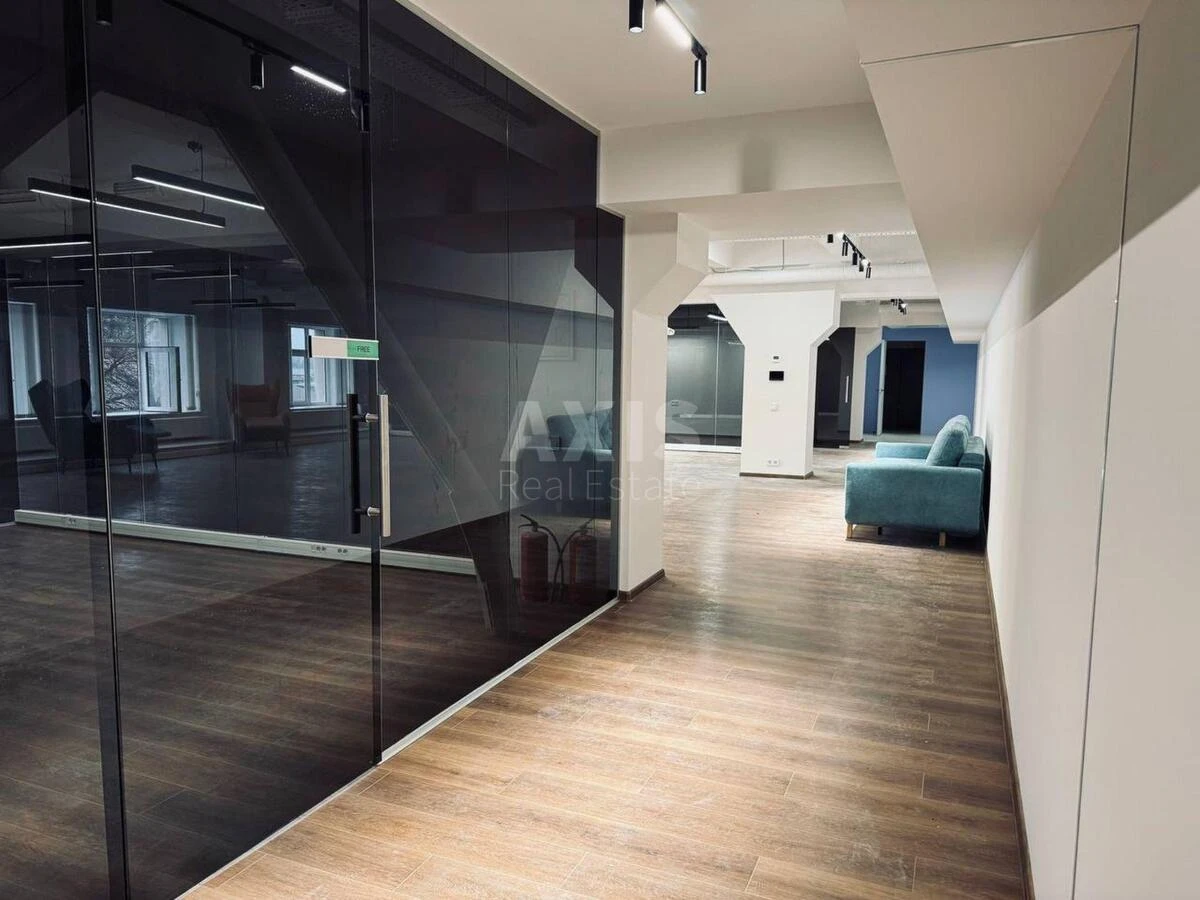 Office vul. Rostyslavska 11, 305m2712230