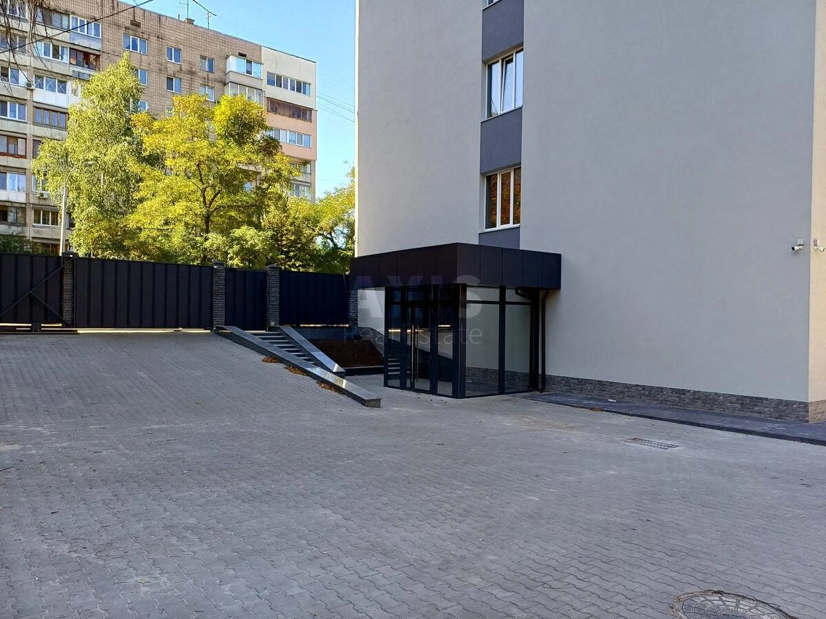 Office vul. Preobrazhens'ka 25, 606m2668139