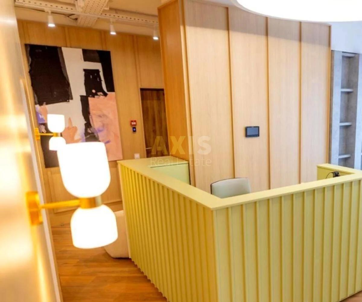 Офис ул. Бусловская 12, 135м2