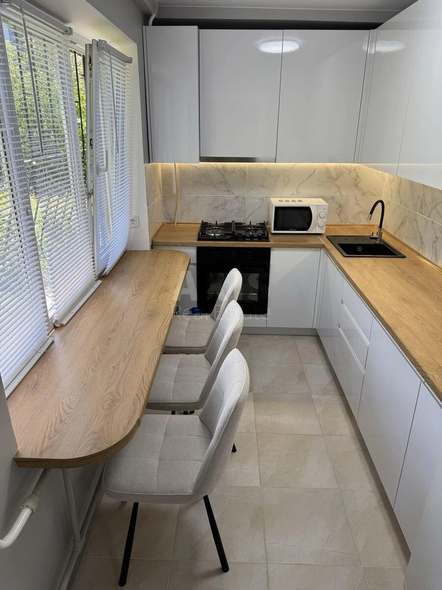 3k apartment vul. Parkovo-Syrec'ka 1070657