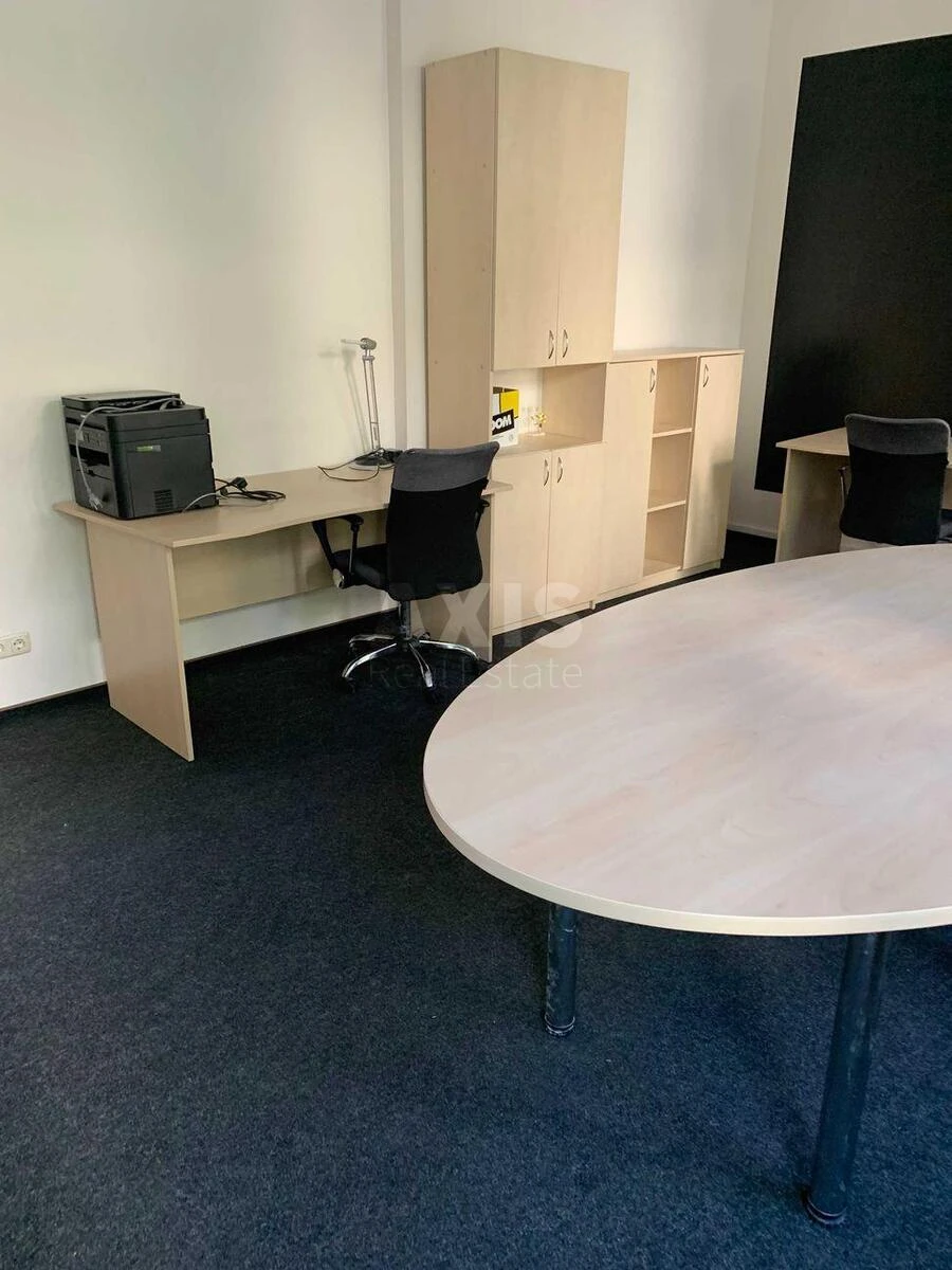 Office vul. Instytuts'ka 24/7, 70m2598602