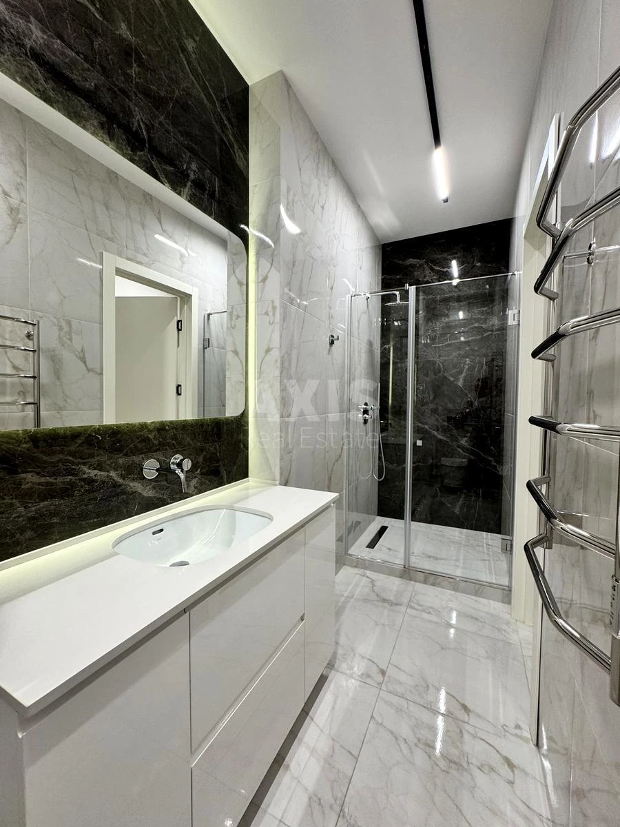 4k apartment vul. Strutyns'kogo Sergija 26579110