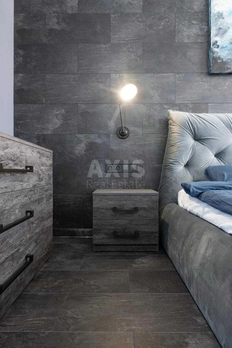 2k apartment vul. Preobrazhens'ka 8Б674695