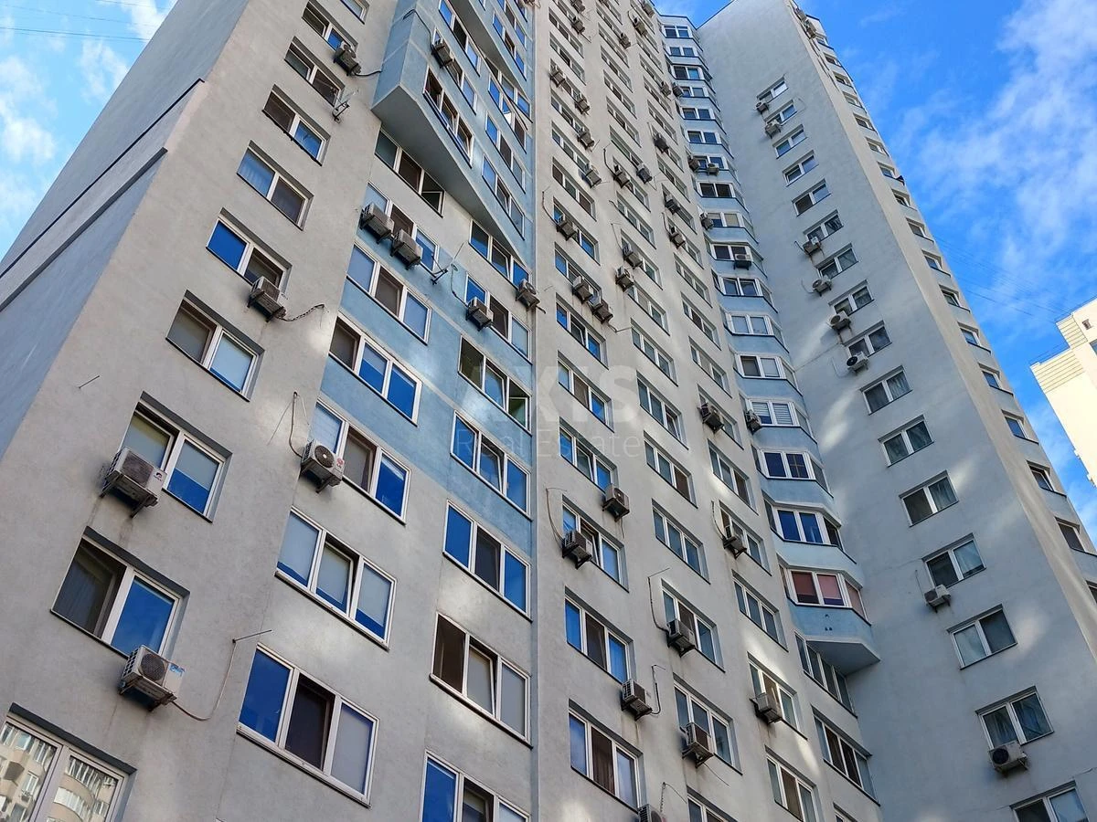 1k apartment vul. Urlivs'ka 23Б6941313