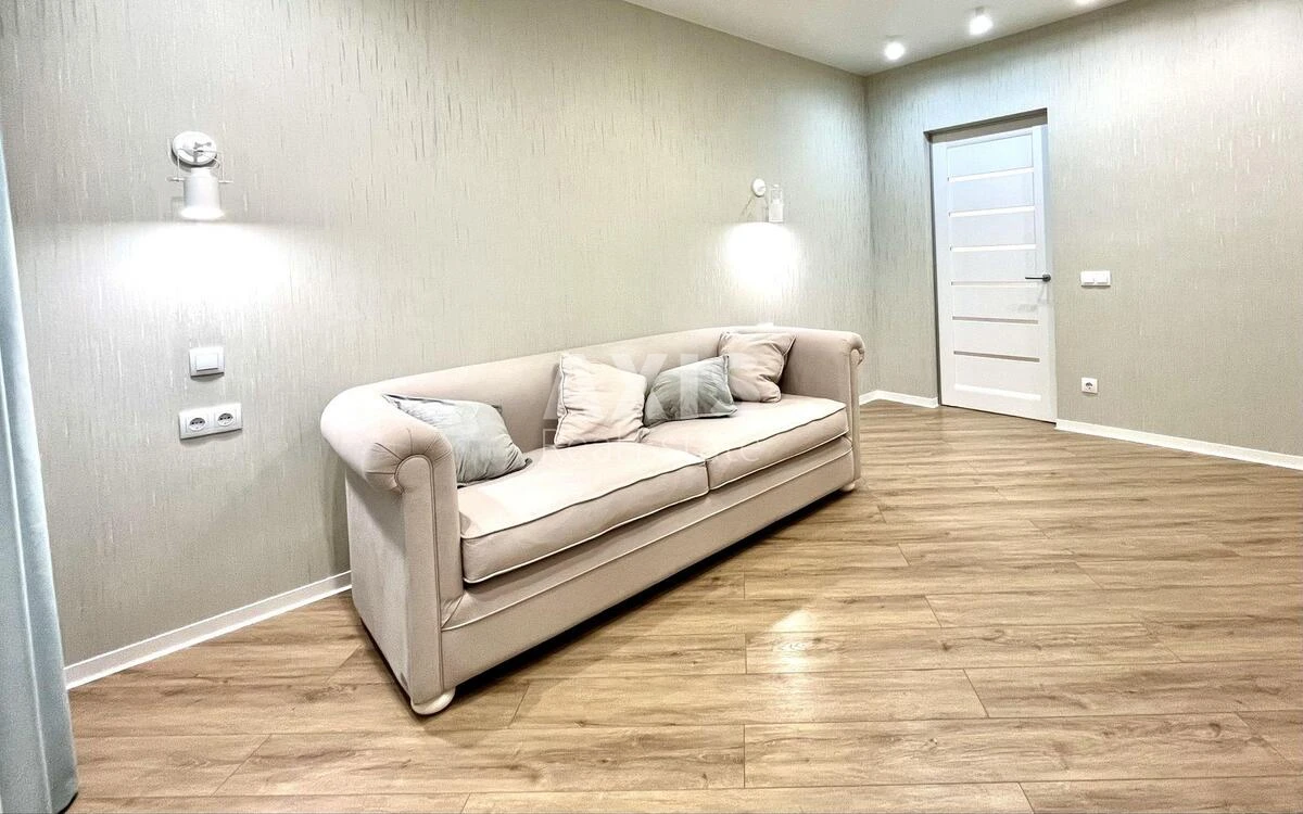 2k apartment vul. Lypkivs'kogo Vasylja Mytropolyta 33А493553