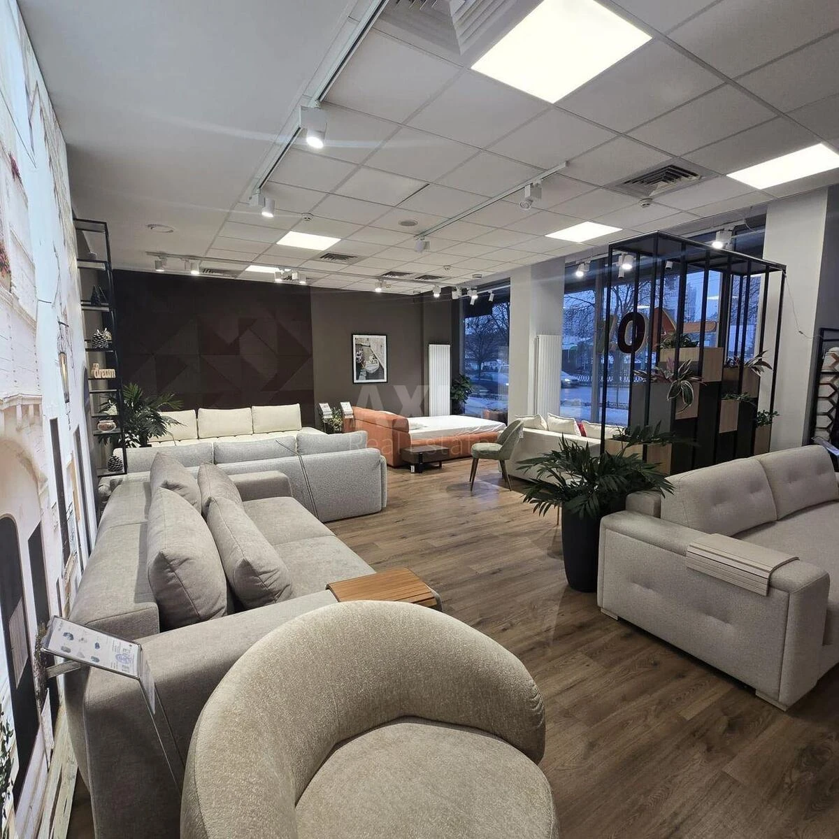 Trade object pr-t Berestejskij 3, 180m2651301