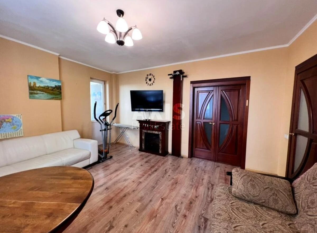 2к квартира ул. Кубанской Украины 31А593750